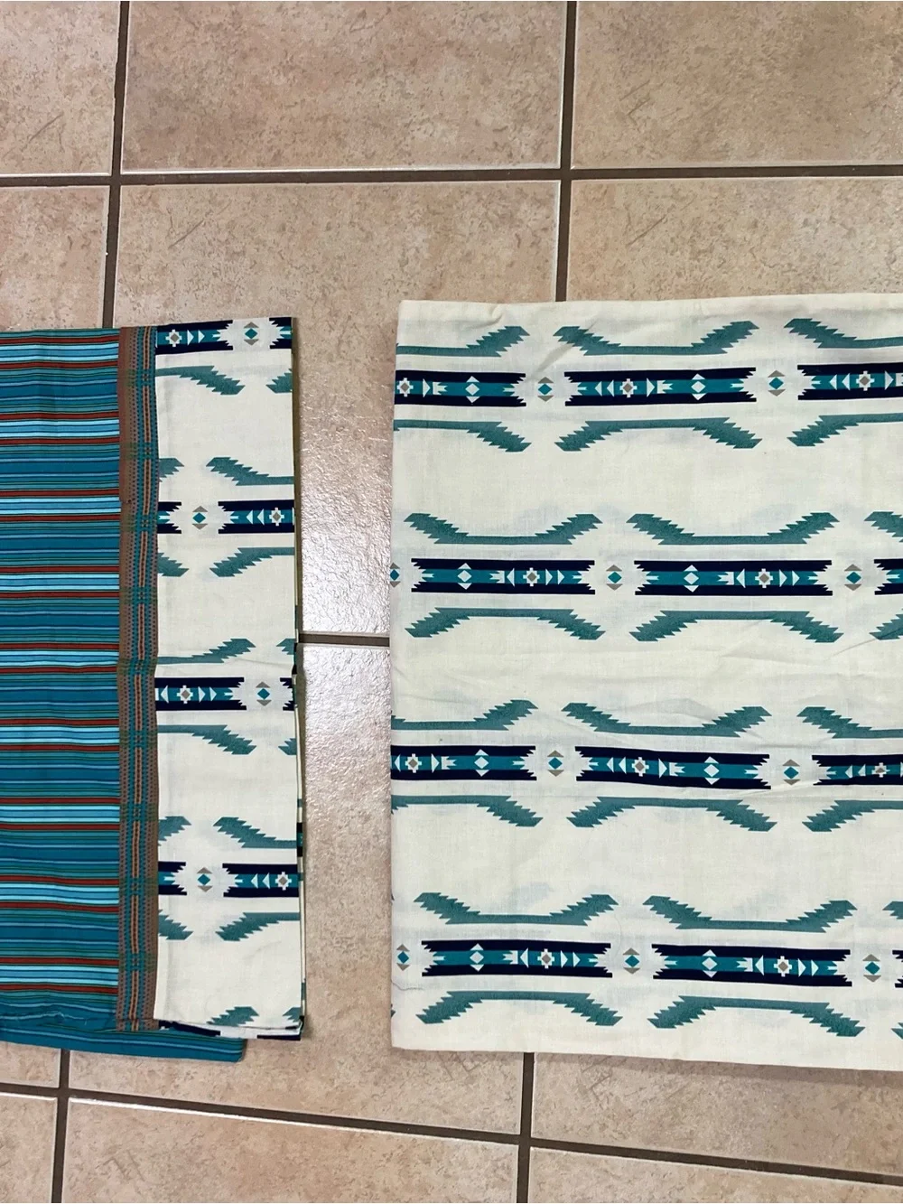 Turquoise Aztec Pattern Pillowcases - Set of 2